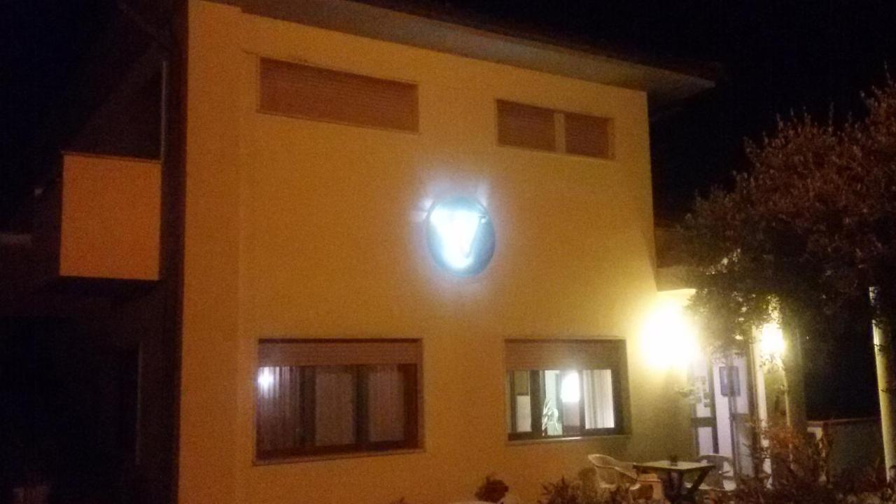 Hotel Le Vigne Contigliano Exterior foto
